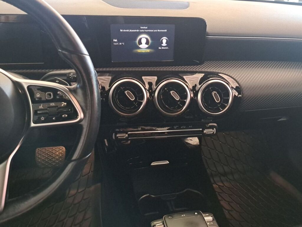 Mercedes-Benz A 2021 Harmaa