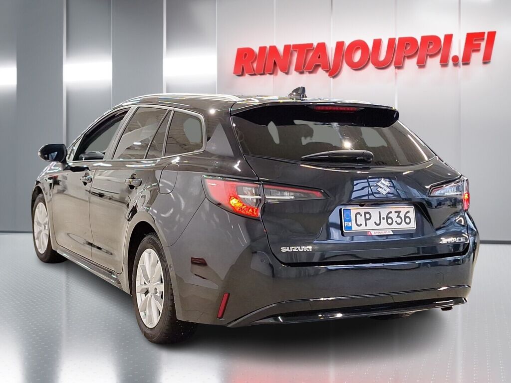 Suzuki Swace 2021 Musta