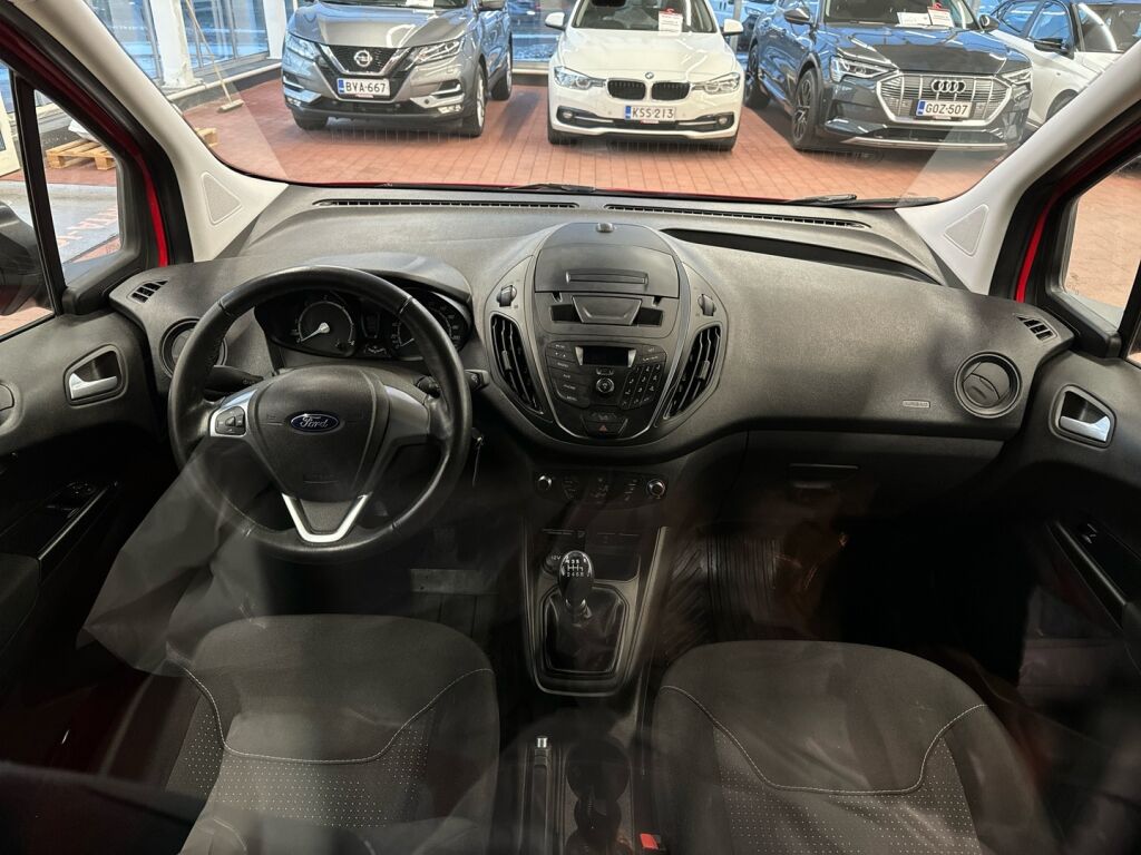 Ford Transit Courier 2022 Punainen