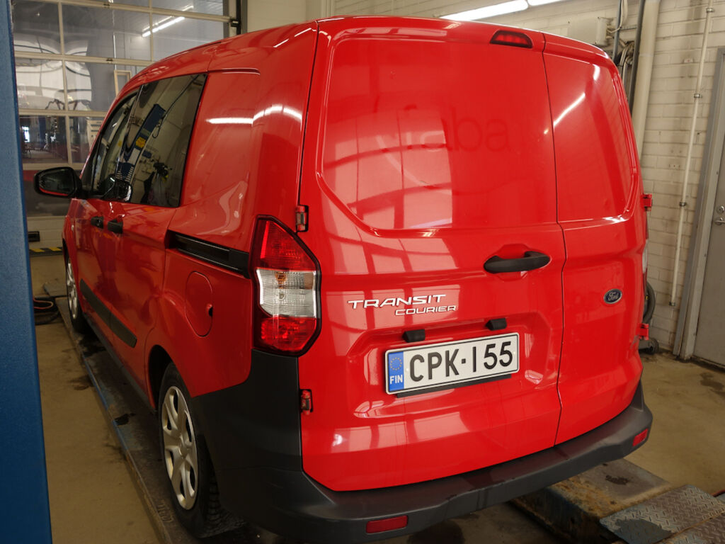 Ford Transit Courier 2021 Punainen