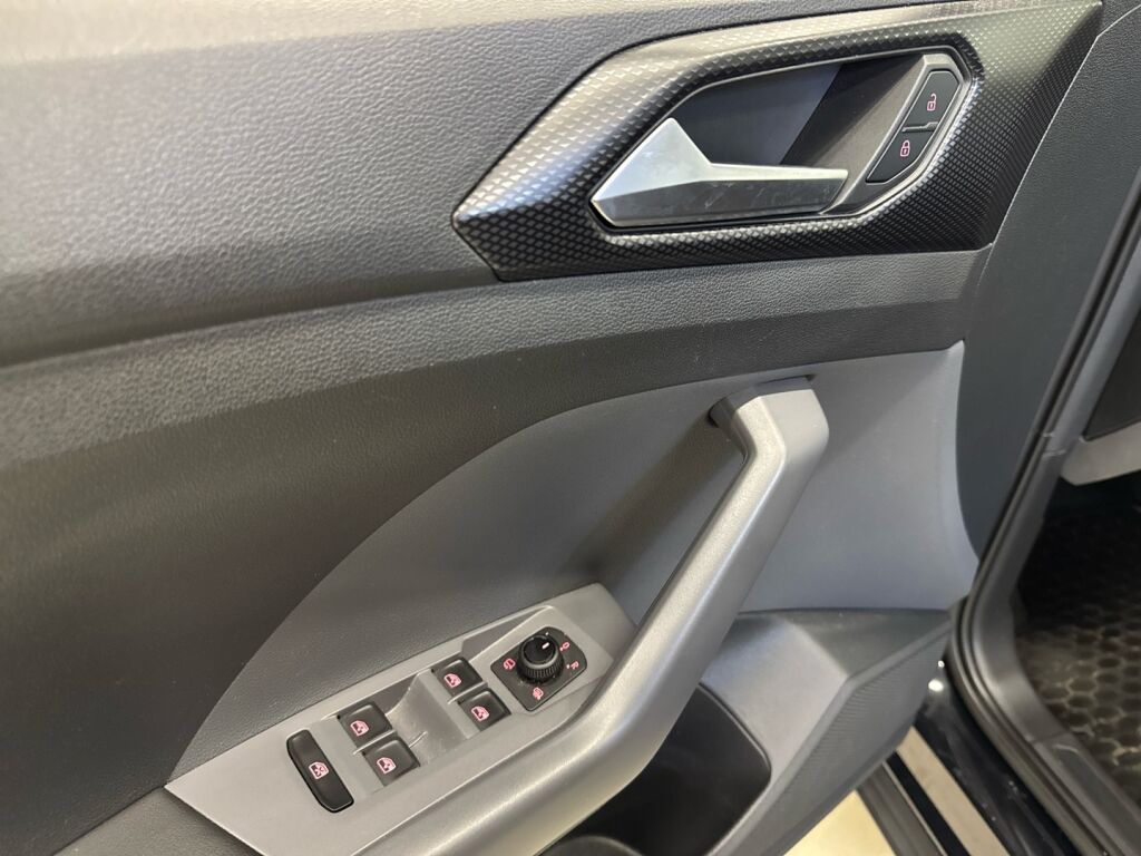 Volkswagen T-Cross 2021 Musta