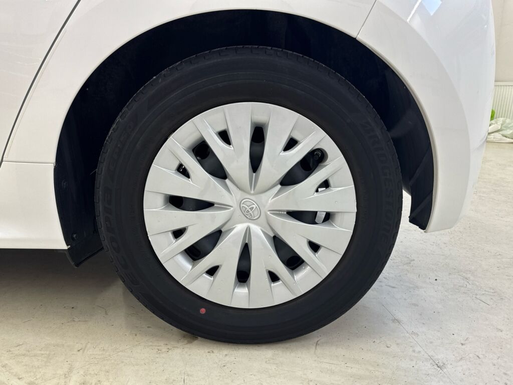 Toyota Yaris 2021 Valkoinen