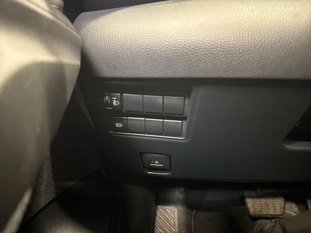 Toyota Yaris 2021 Valkoinen