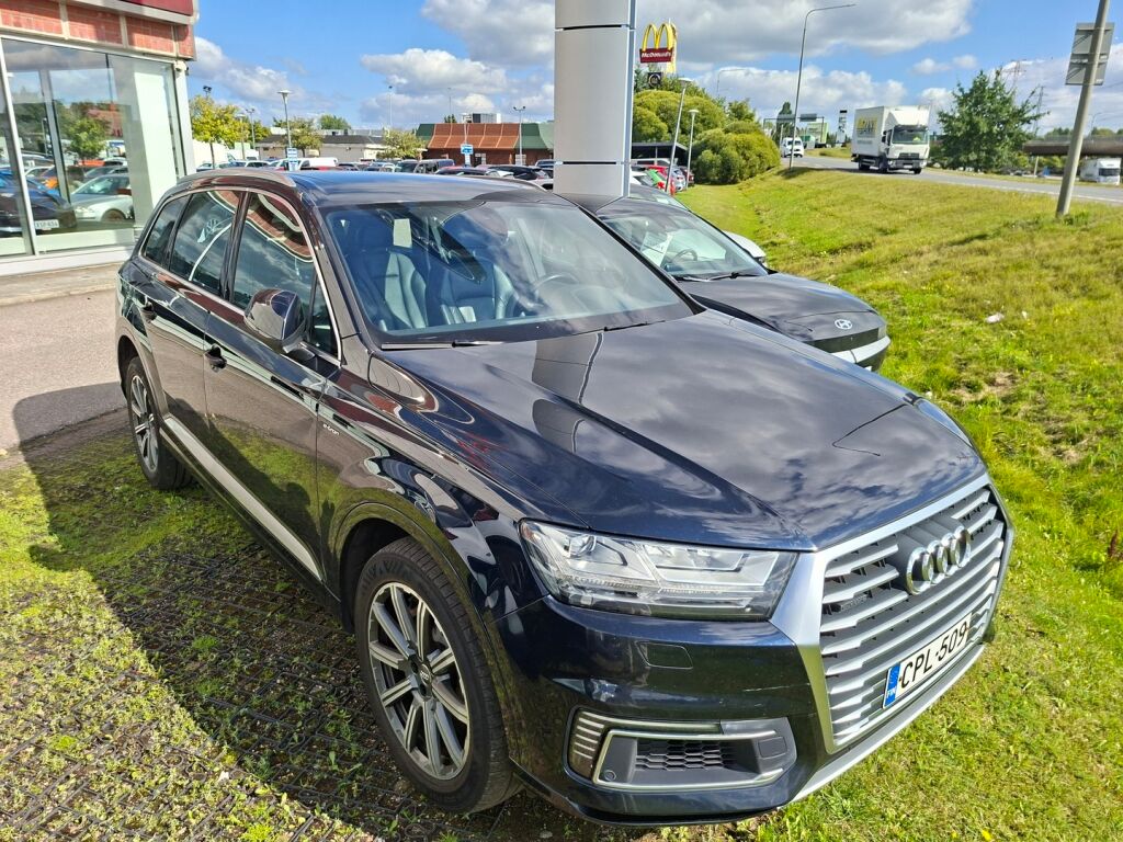 Audi Q7 2017 Sininen