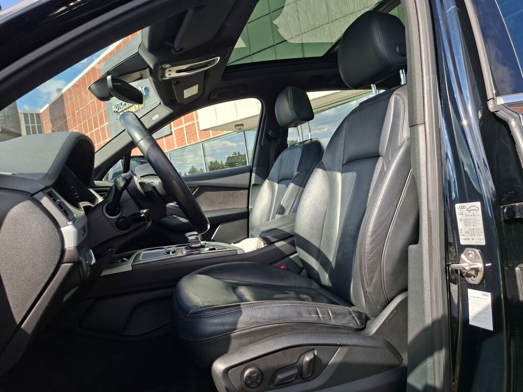 Audi Q7 2017 Sininen
