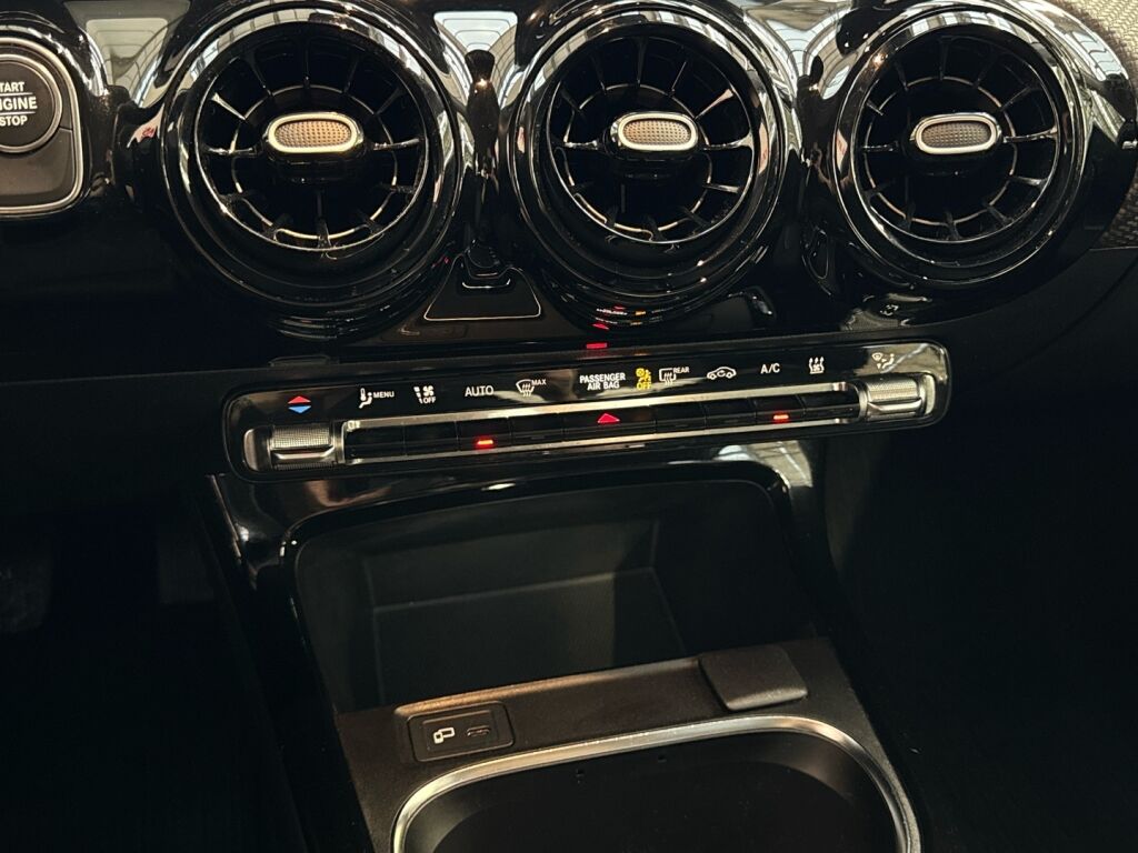 Mercedes-Benz A 2020 Valkoinen