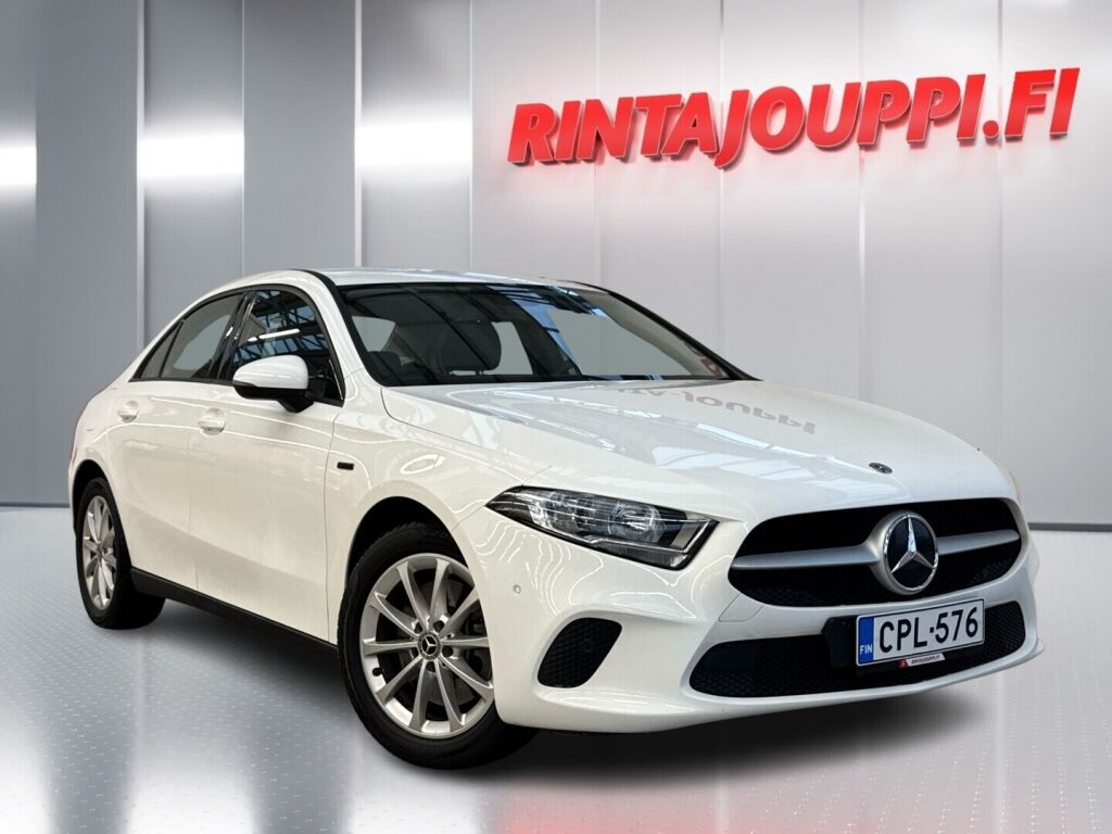 Mercedes-Benz A 2020 Valkoinen