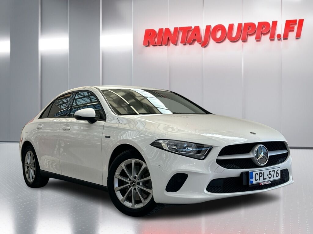 Mercedes-Benz A 2020 Valkoinen