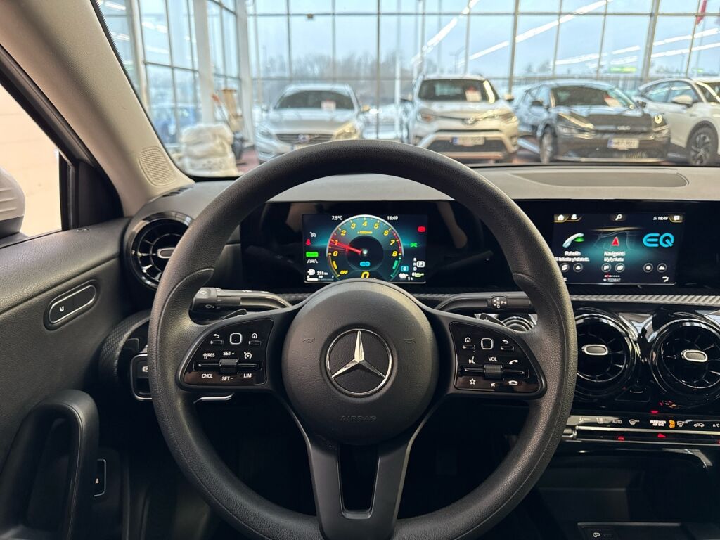 Mercedes-Benz A 2020 Valkoinen