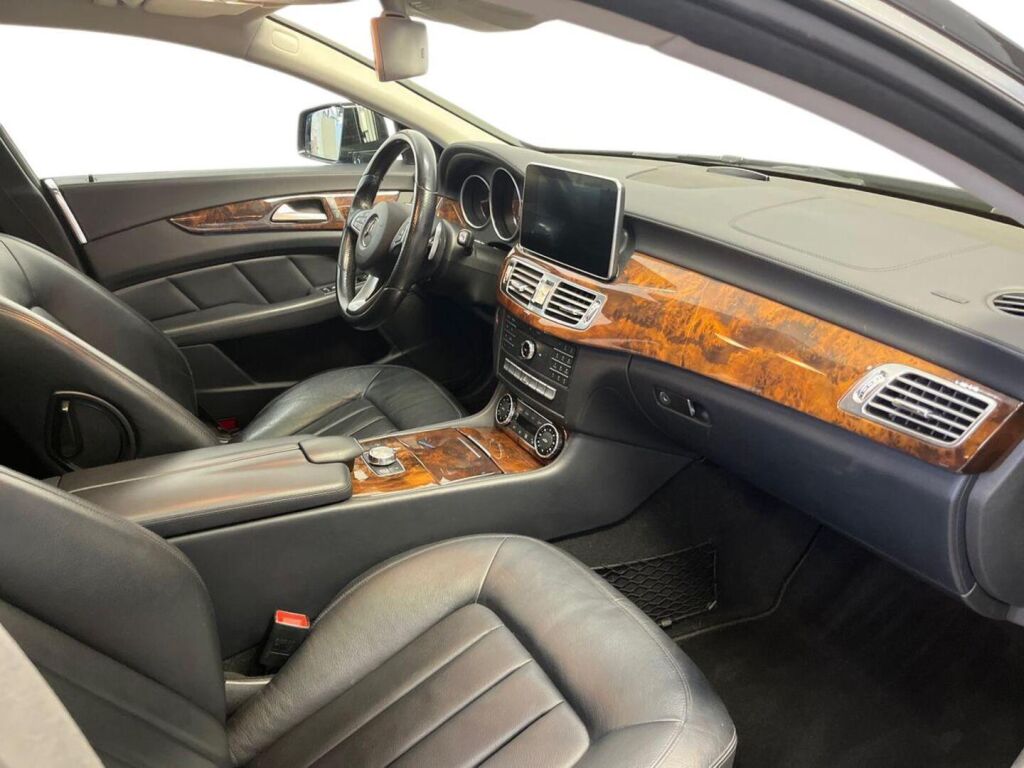 Mercedes-Benz CLS 2015 Musta