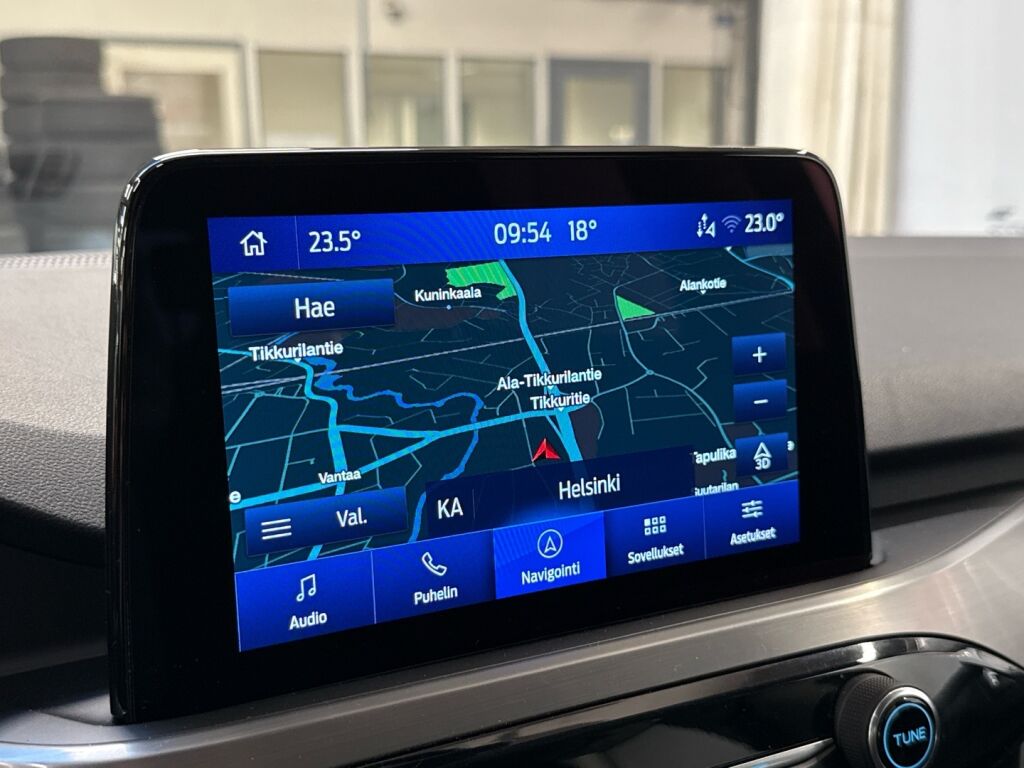 Ford Kuga 2021 Musta