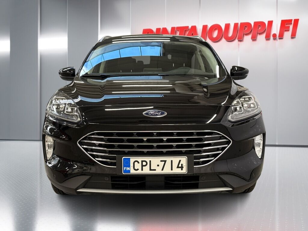 Ford Kuga 2021 Musta