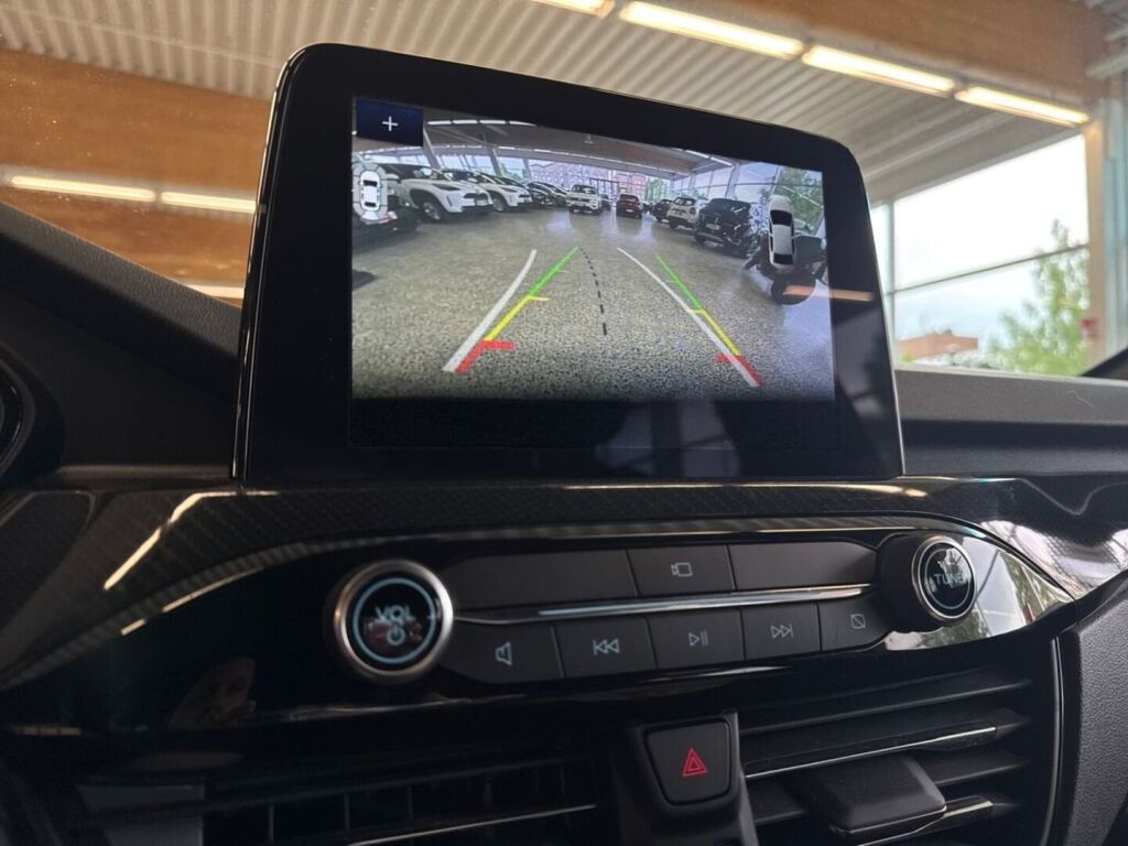 Ford Kuga 2021 Sininen