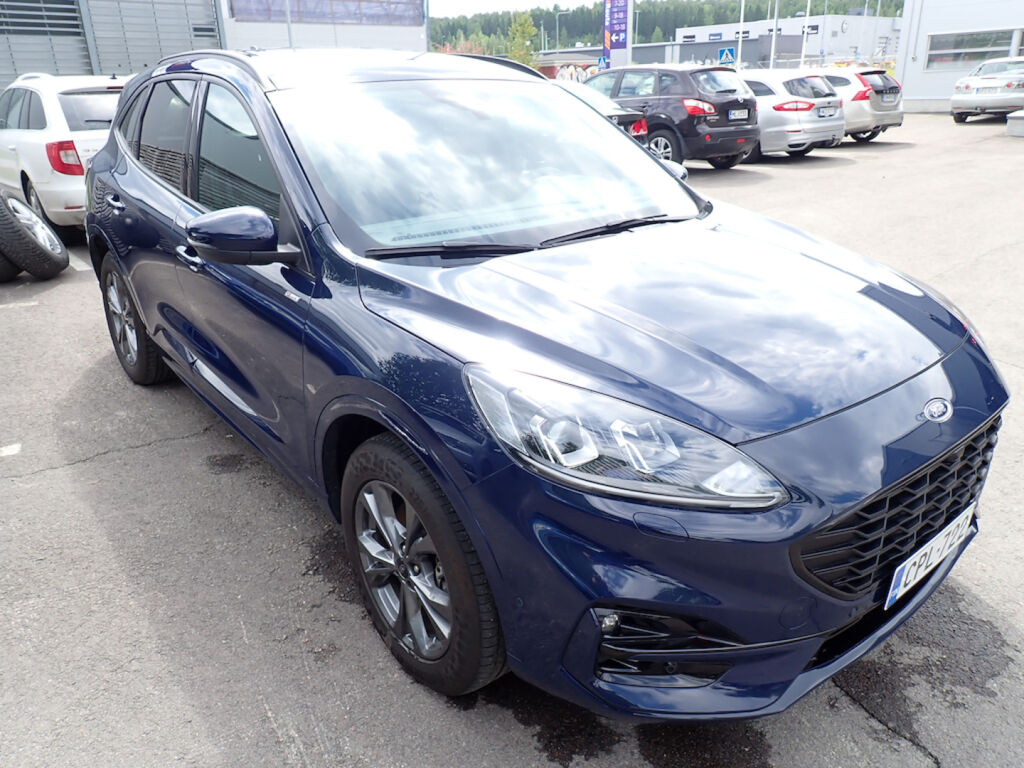 Ford Kuga 2021 Sininen