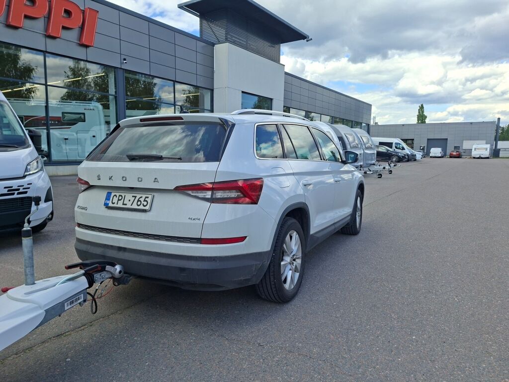 Skoda Kodiaq 2021 Valkoinen