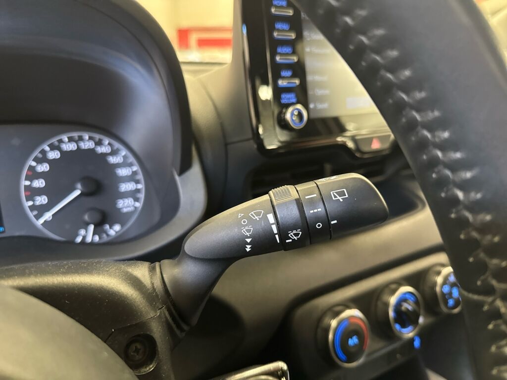 Toyota Yaris 2021 Valkoinen