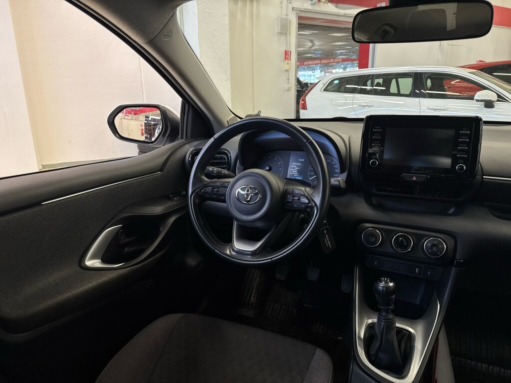 Toyota Yaris 2021 Valkoinen