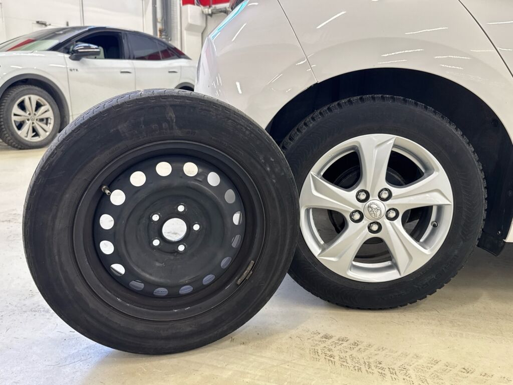 Toyota Yaris 2021 Valkoinen