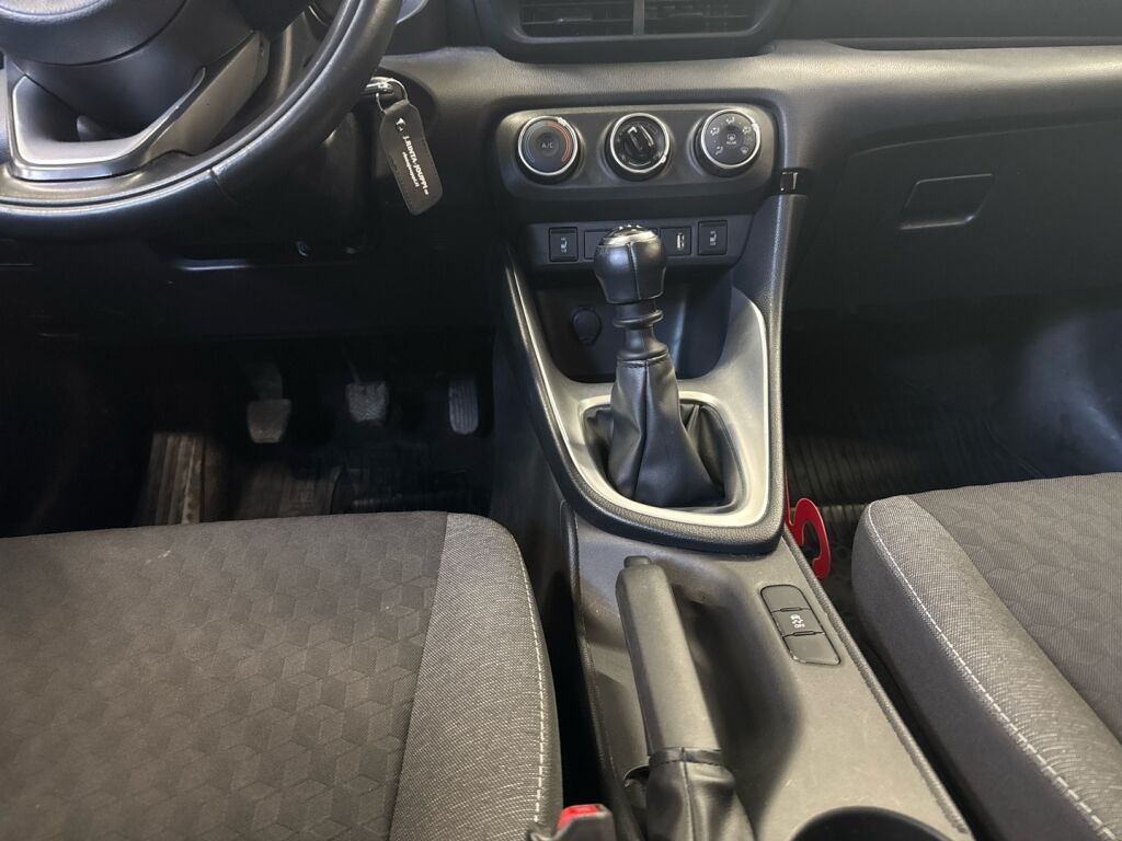 Toyota Yaris 2021 Valkoinen