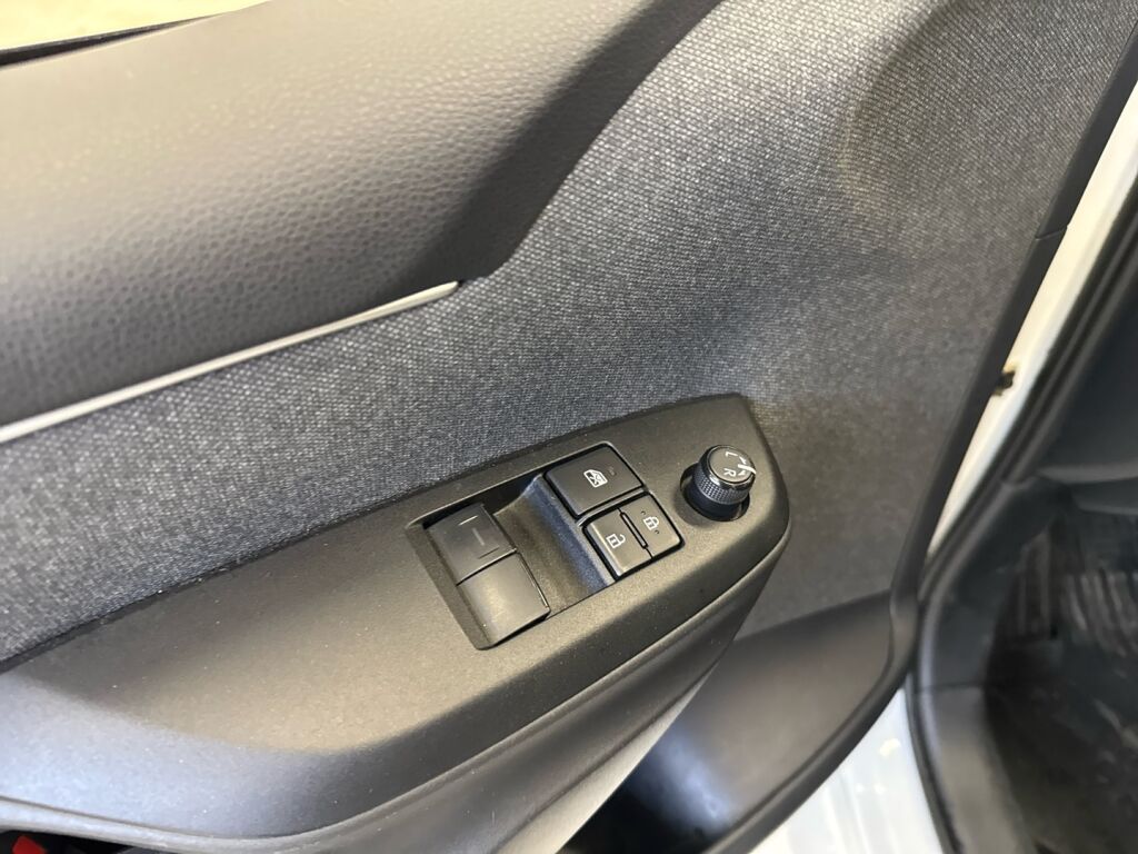 Toyota Yaris 2021 Valkoinen