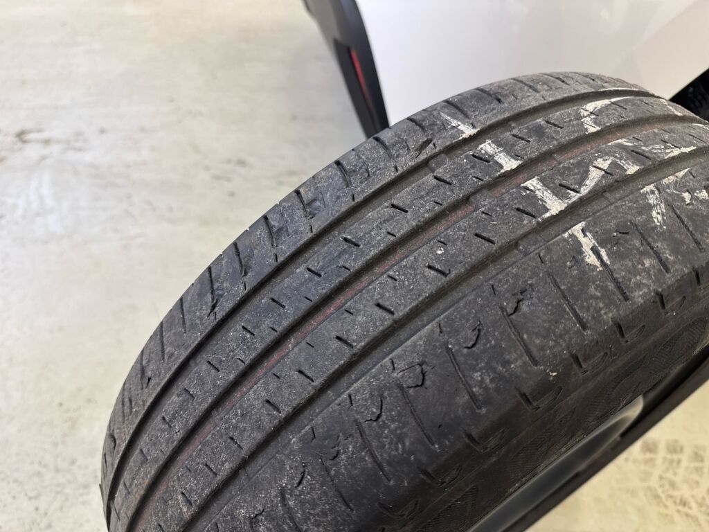 Toyota Yaris 2021 Valkoinen