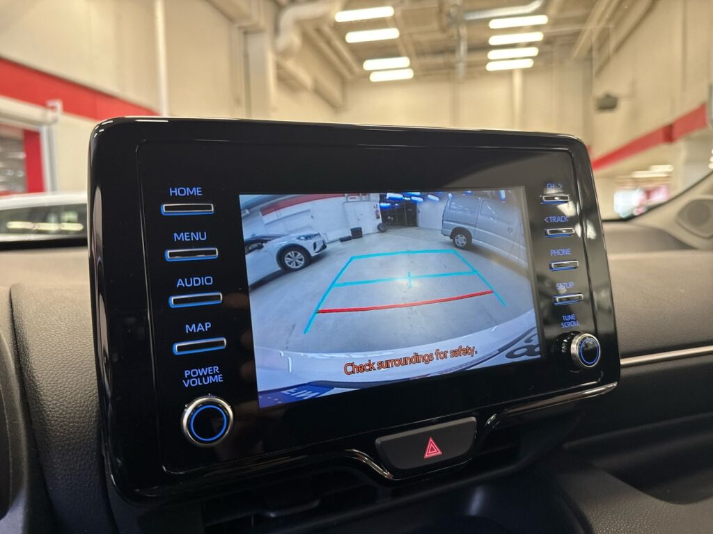 Toyota Yaris 2021 Valkoinen