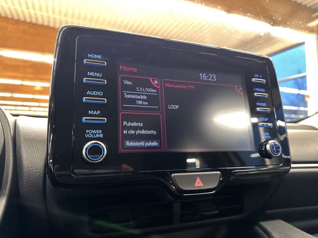 Toyota Yaris 2021 Valkoinen