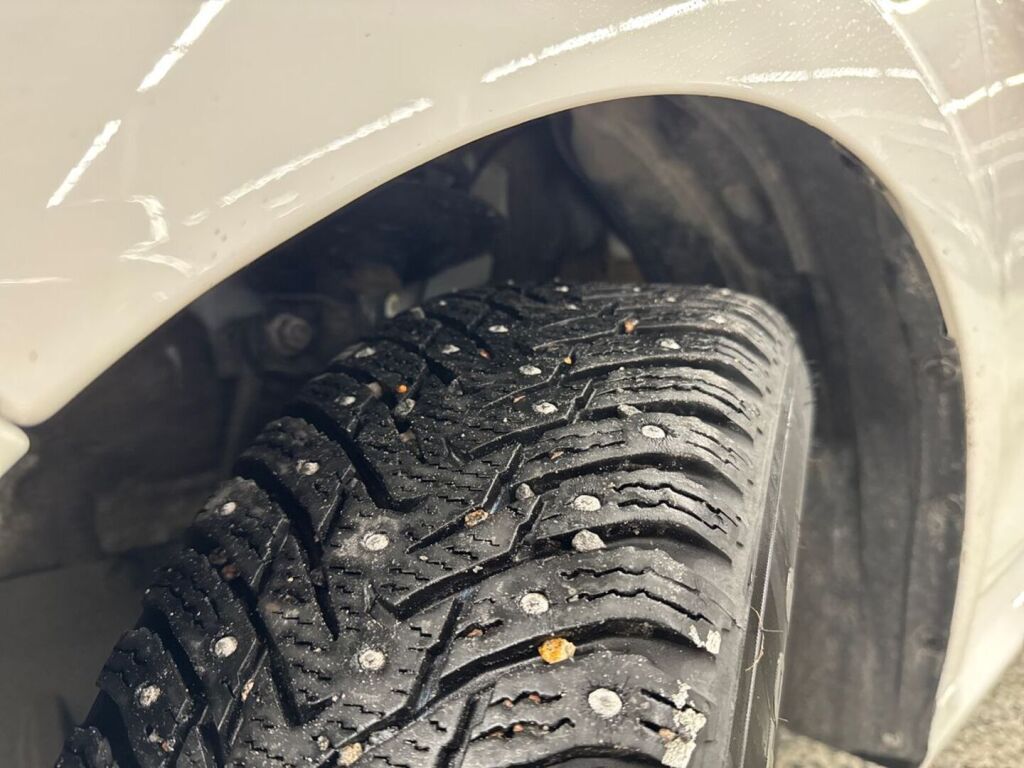 Toyota Yaris 2021 Valkoinen