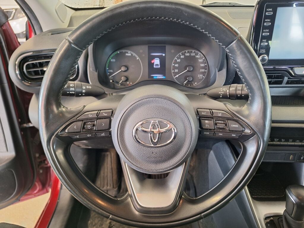 Toyota Yaris 2021 Punainen
