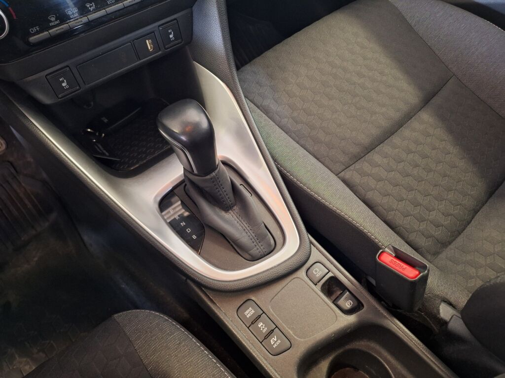 Toyota Yaris 2021 Punainen
