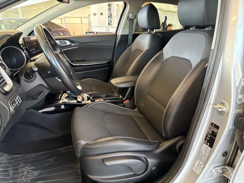 Kia XCeed 2021 Hopea