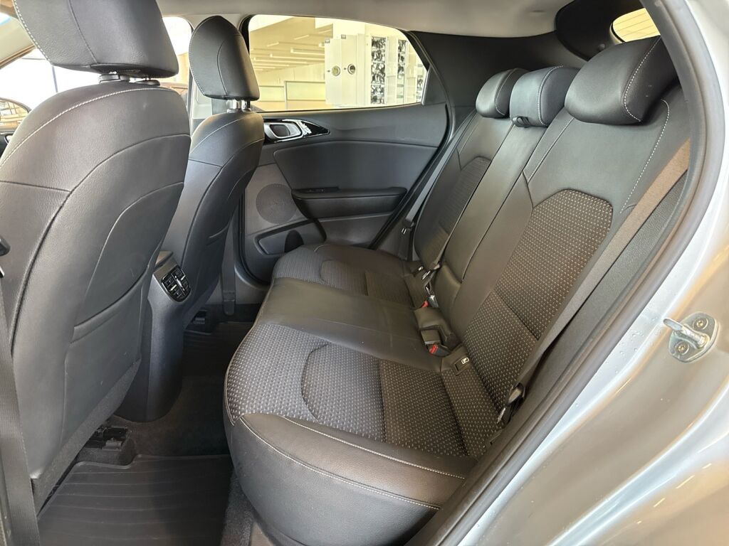 Kia XCeed 2021 Hopea