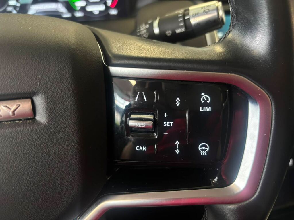 Land Rover Discovery Sport 2022 Musta