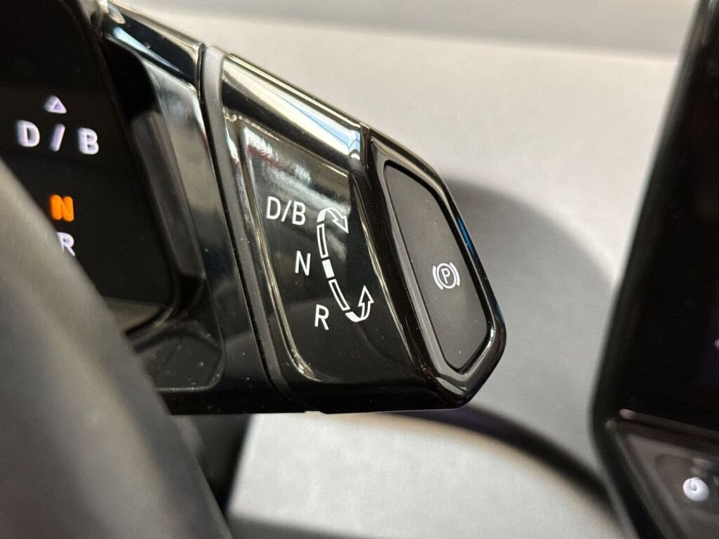 Volkswagen ID.3 2021 Valkoinen
