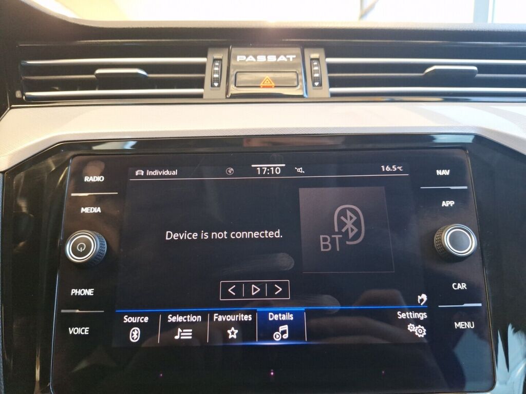 Volkswagen Passat 2020 Valkoinen