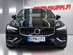 Volvo V60 2021 Musta