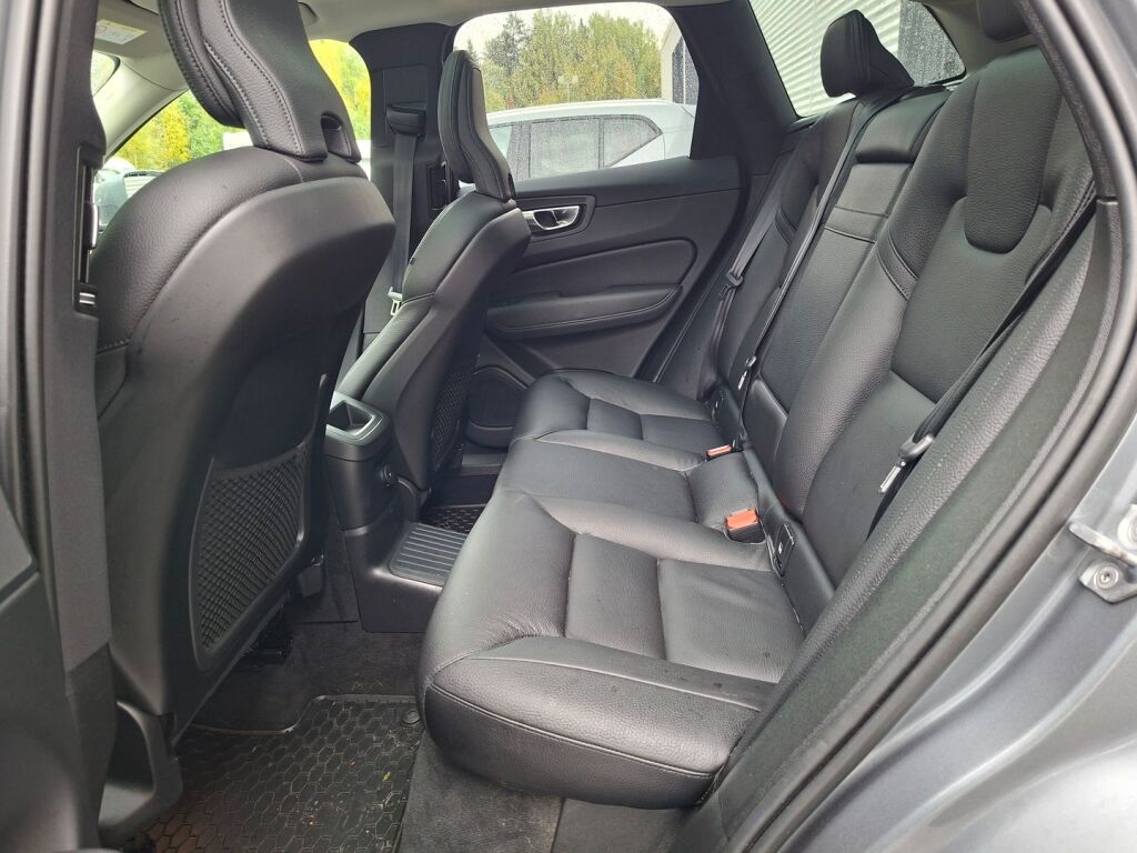 Volvo XC60 2021 Harmaa