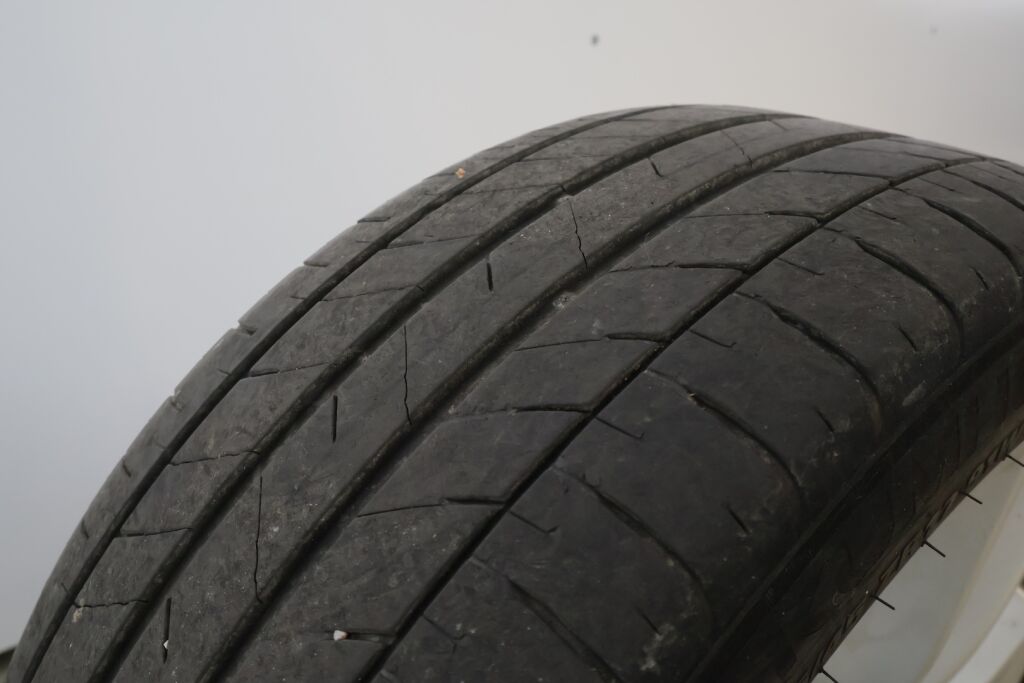 Volkswagen Golf 2018 Valkoinen