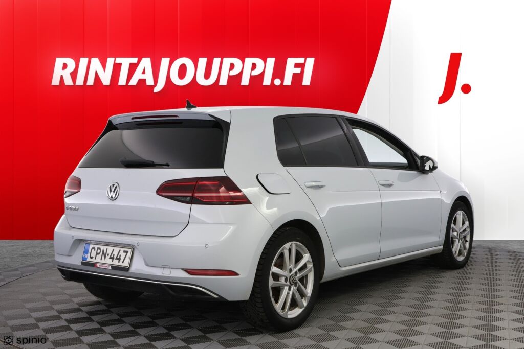 Volkswagen Golf 2018 Valkoinen