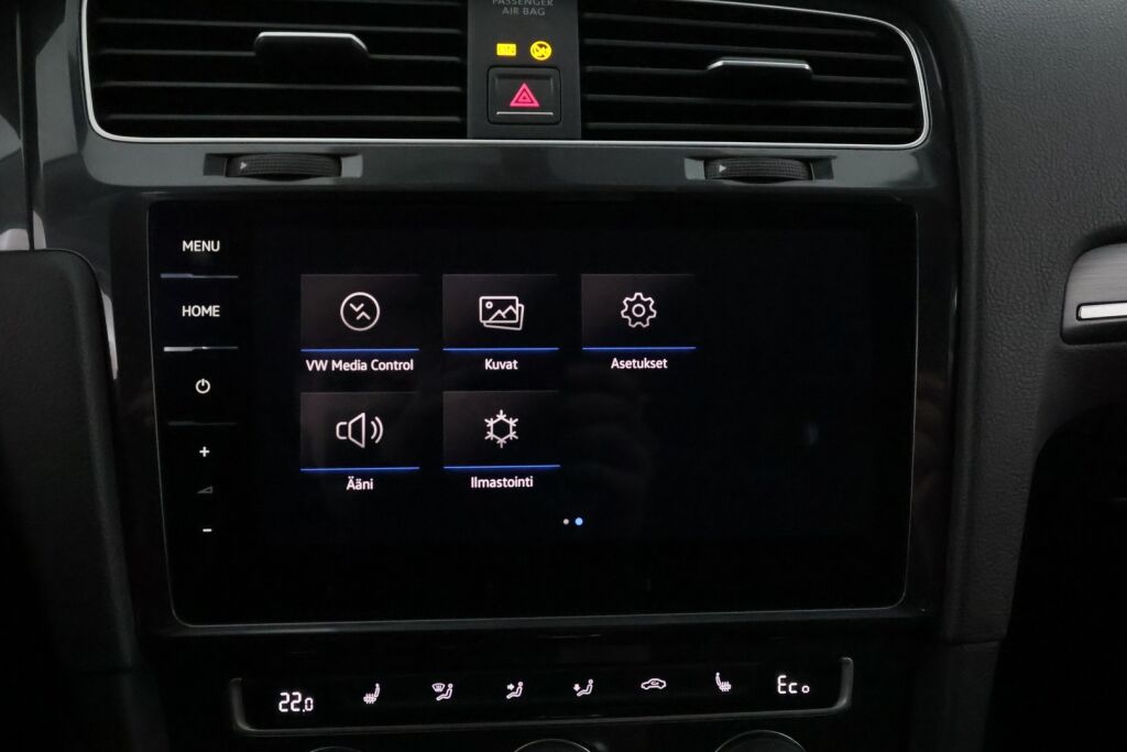 Volkswagen Golf 2018 Valkoinen