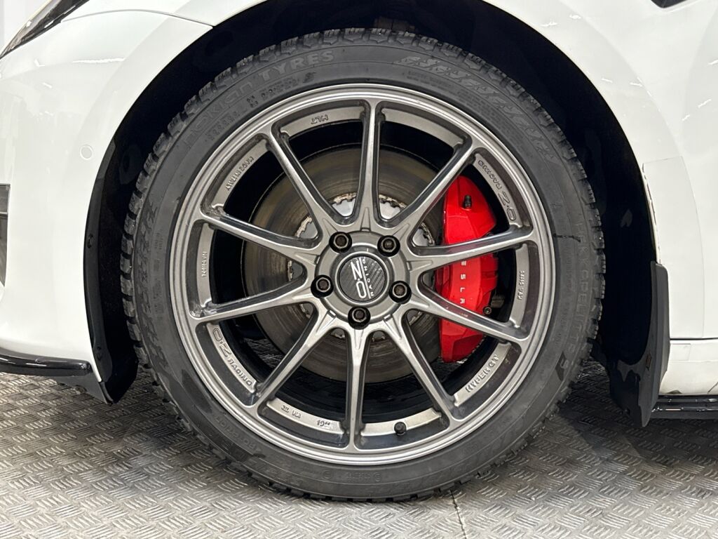 Tesla Model 3 2021 Valkoinen