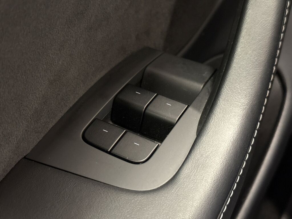 Tesla Model 3 2021 Valkoinen