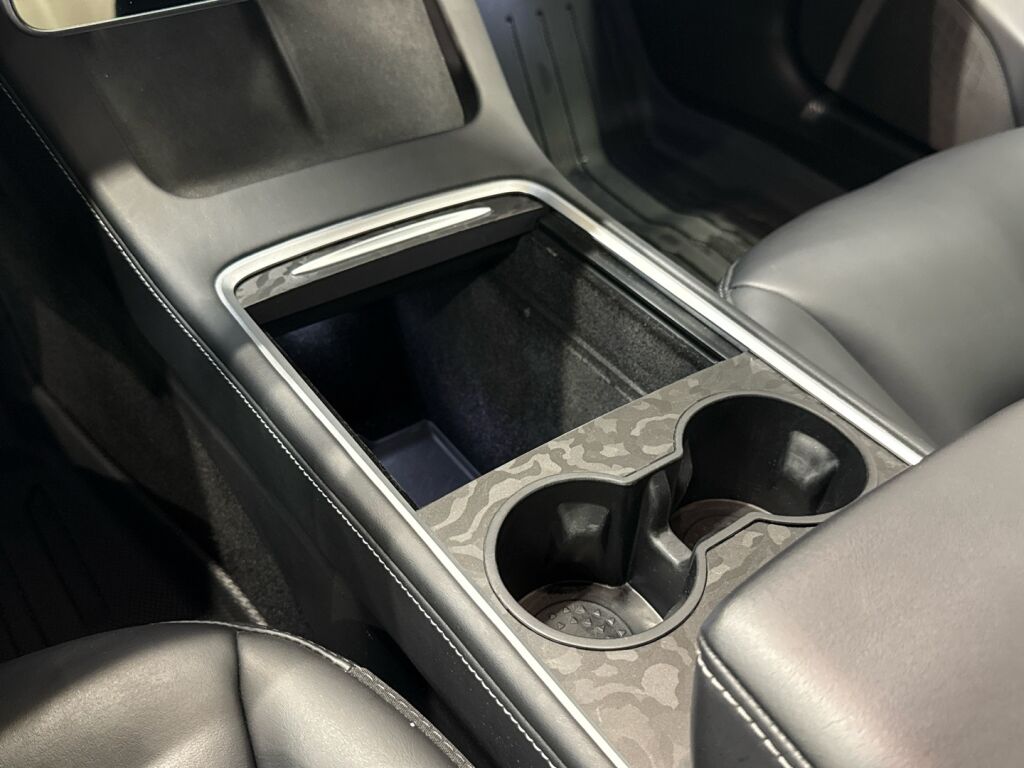 Tesla Model 3 2021 Valkoinen