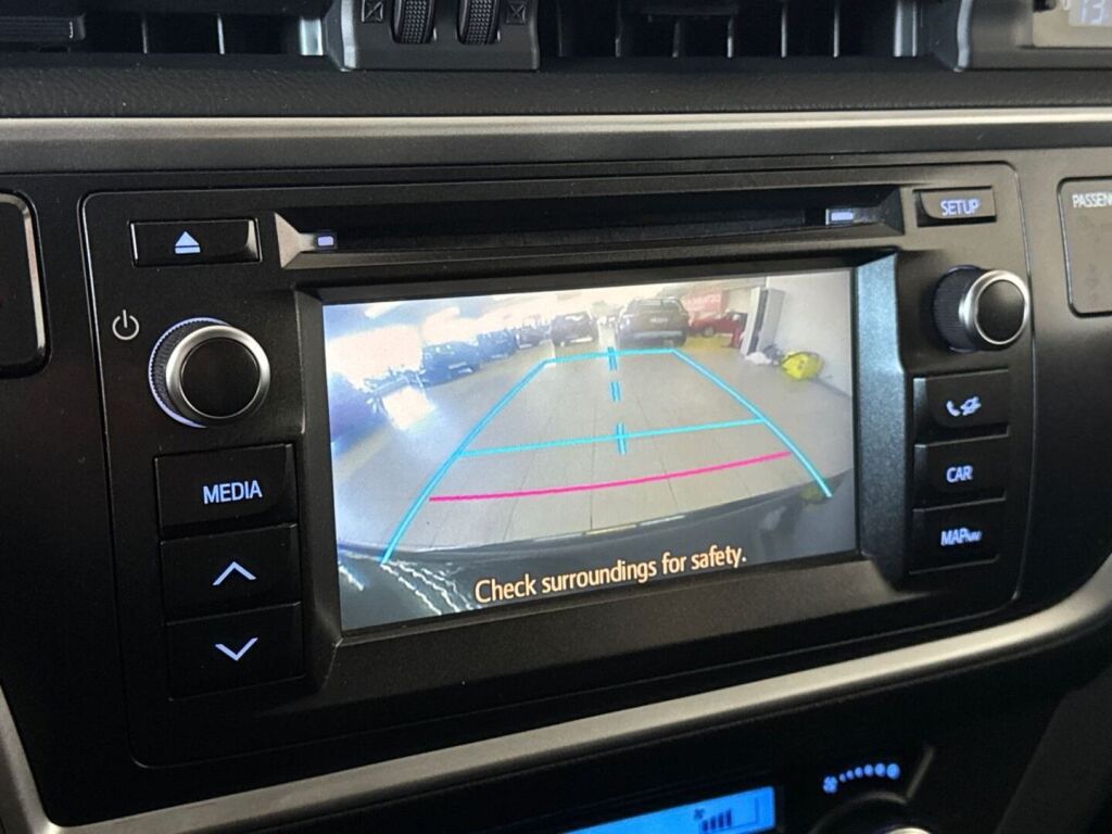 Toyota Auris 2014 Musta
