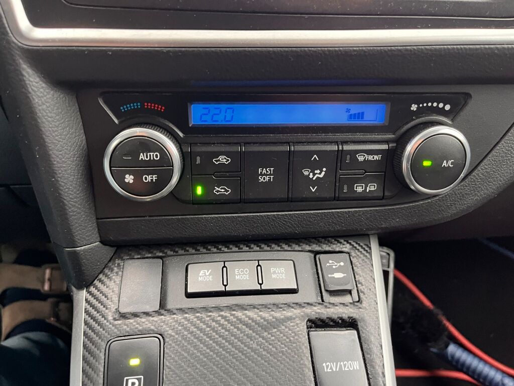 Toyota Auris 2014 Musta