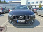 Volvo XC60 2021 Musta
