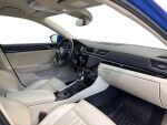Skoda Superb 2018 Sininen