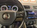 Skoda Superb 2018 Sininen