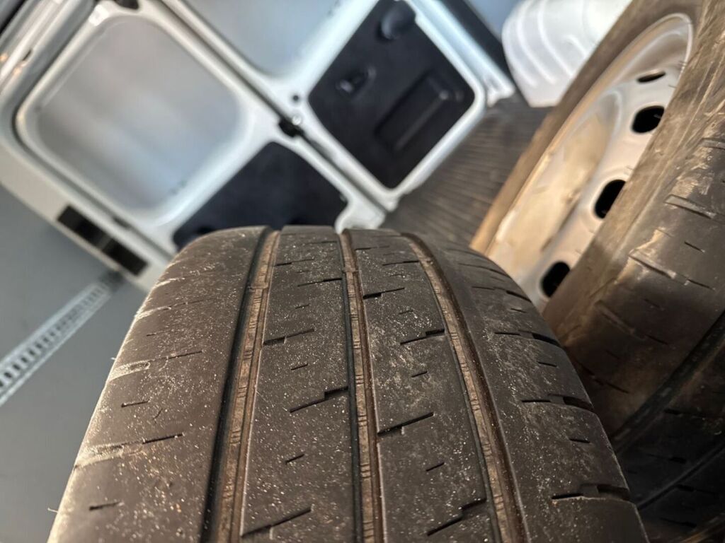 Renault Trafic 2021 Valkoinen