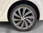 Skoda Octavia 2018 Valkoinen